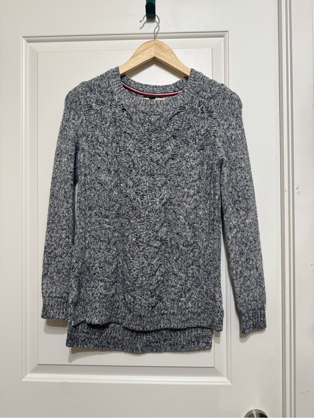 Tommy Hilfiger Heather Gray Cable-Knit Crewneck Sweater